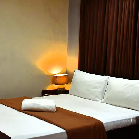 Arzo Hotel Makati
